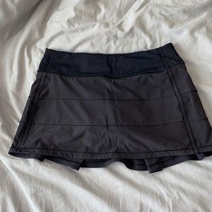 Lululemon black skirt